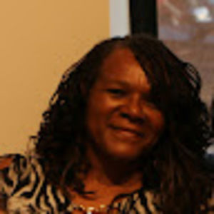 Meet your Posher, Regina